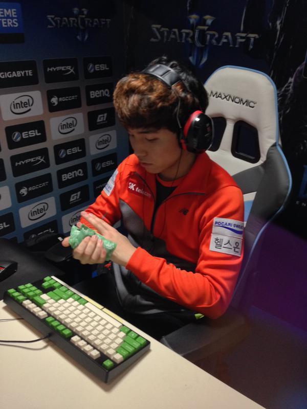 TES 2-1 FNC：上中下三路齐发力，TES轻取FNC挺进MSI八强