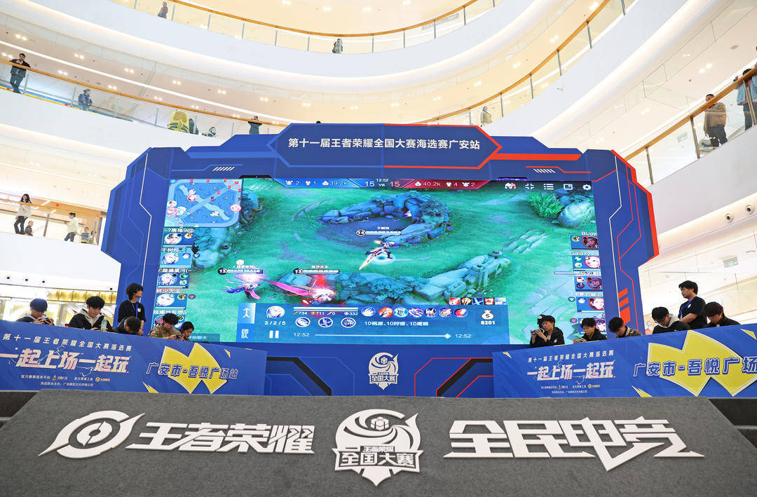 电竞世界杯官方确认：T1将BLG、TES、TL的战队秘钥放进奖杯